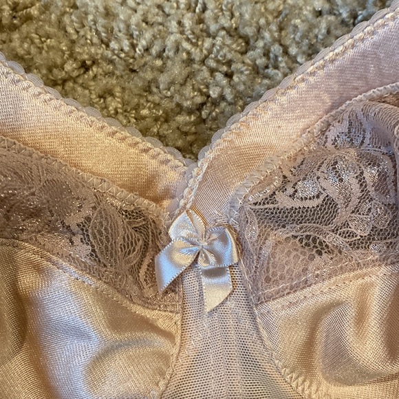 Glamorise MagicLift Bra Size 38B - Picture 6 of 6